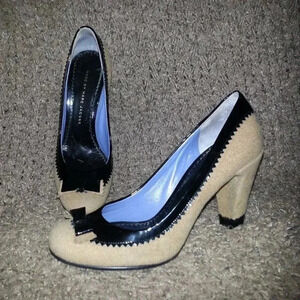MARC BY MARC JACOBS-Camel Wool & Black Patent Spectator Pumps-36.5-Excellent